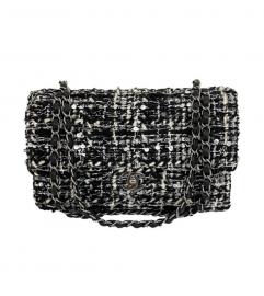 シャネル　ツイード　フラップバッグ　ブラック