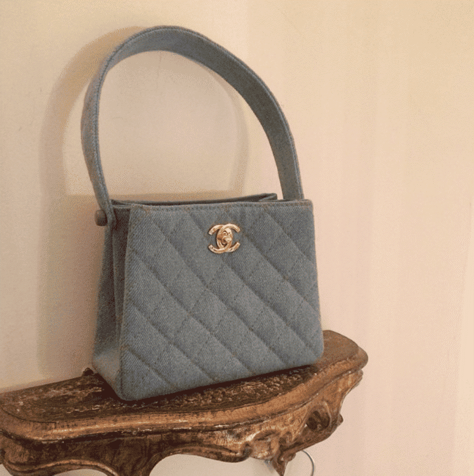 シャネル デニムバッグ:ひと針ごとに宿るカジュアル・ラグジュアリー