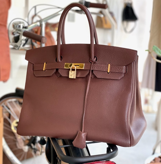 ケリーの歴史――永遠のアイコンが生まれるまで