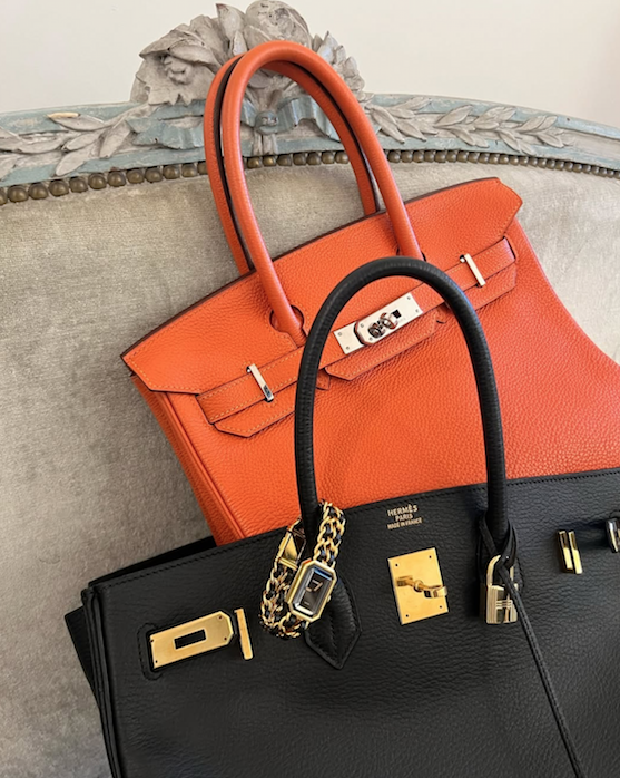 鞍からシルクへ:変化と優雅さ